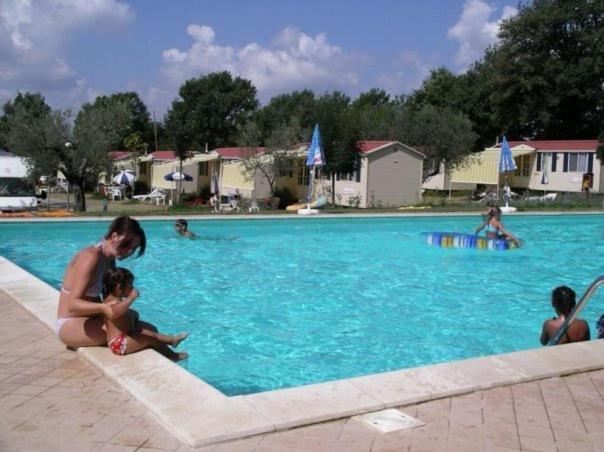 Blu International Camping Bolsena Bagian luar foto